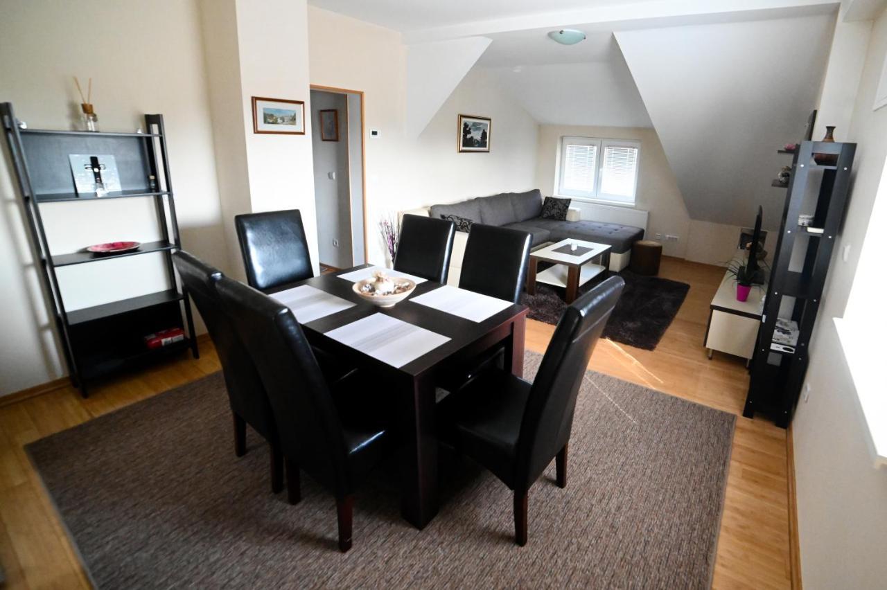 Apartman Ema Velika Gorica Esterno foto